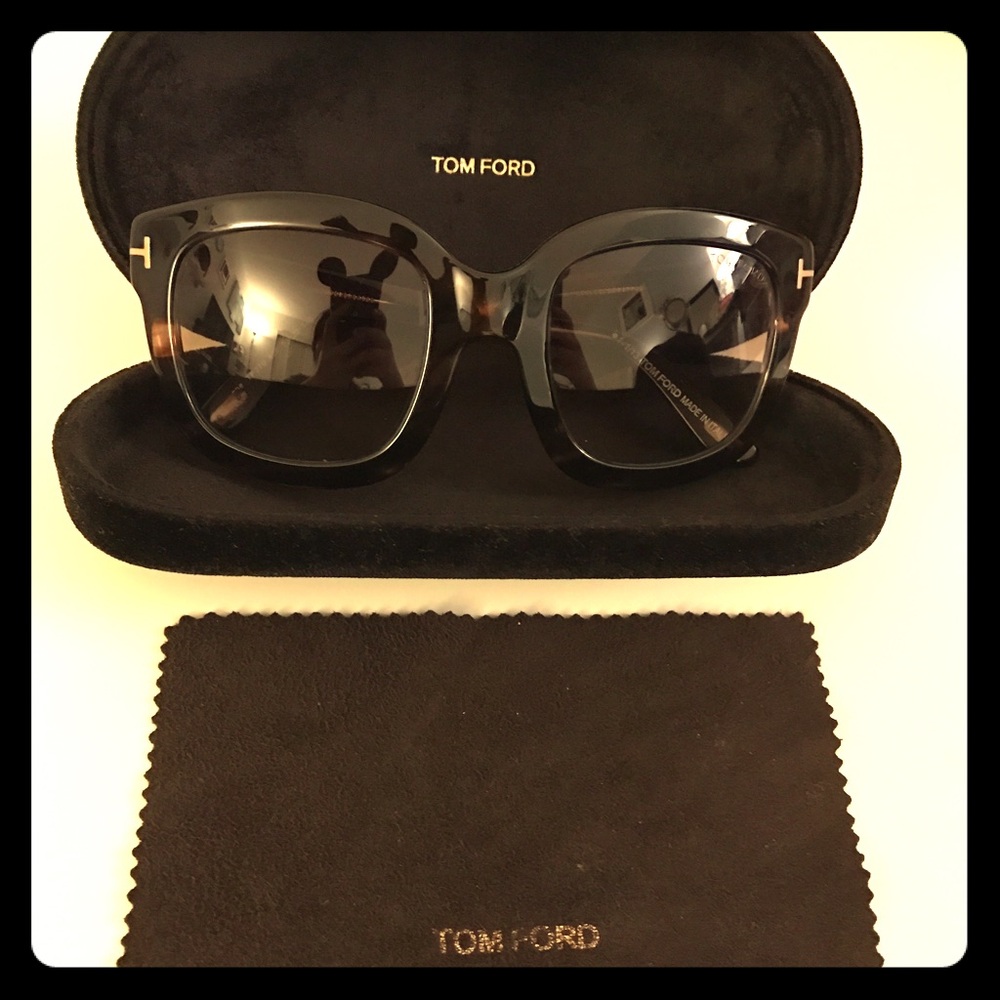 Tom Ford Womens TF 279 Christophe 49F Sunglasses